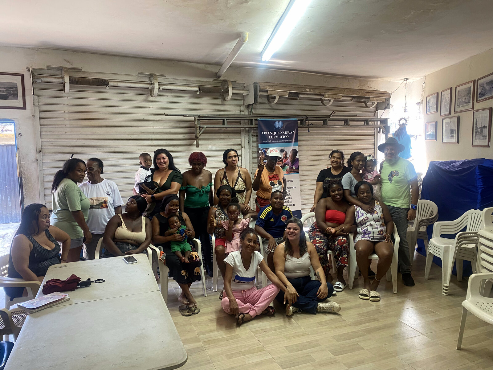 Foto grupal de las participantes